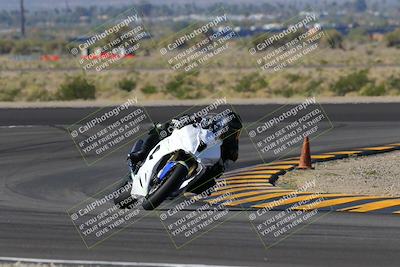 media/Nov-06-2022-SoCal Trackdays (Sun) [[208d2ccc26]]/Turn 11 (10am)/